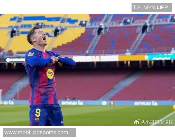 费内巴切冬窗求购莱万遭拒绝球员希望留队至明夏